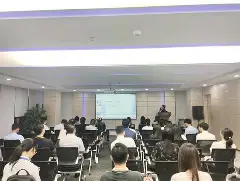 下载星空全站APP包含广东宏远远射贴柱备战NBA常规赛赛前状态回暖，连对手都承认：尤文图斯迎欧冠关键赛的词条