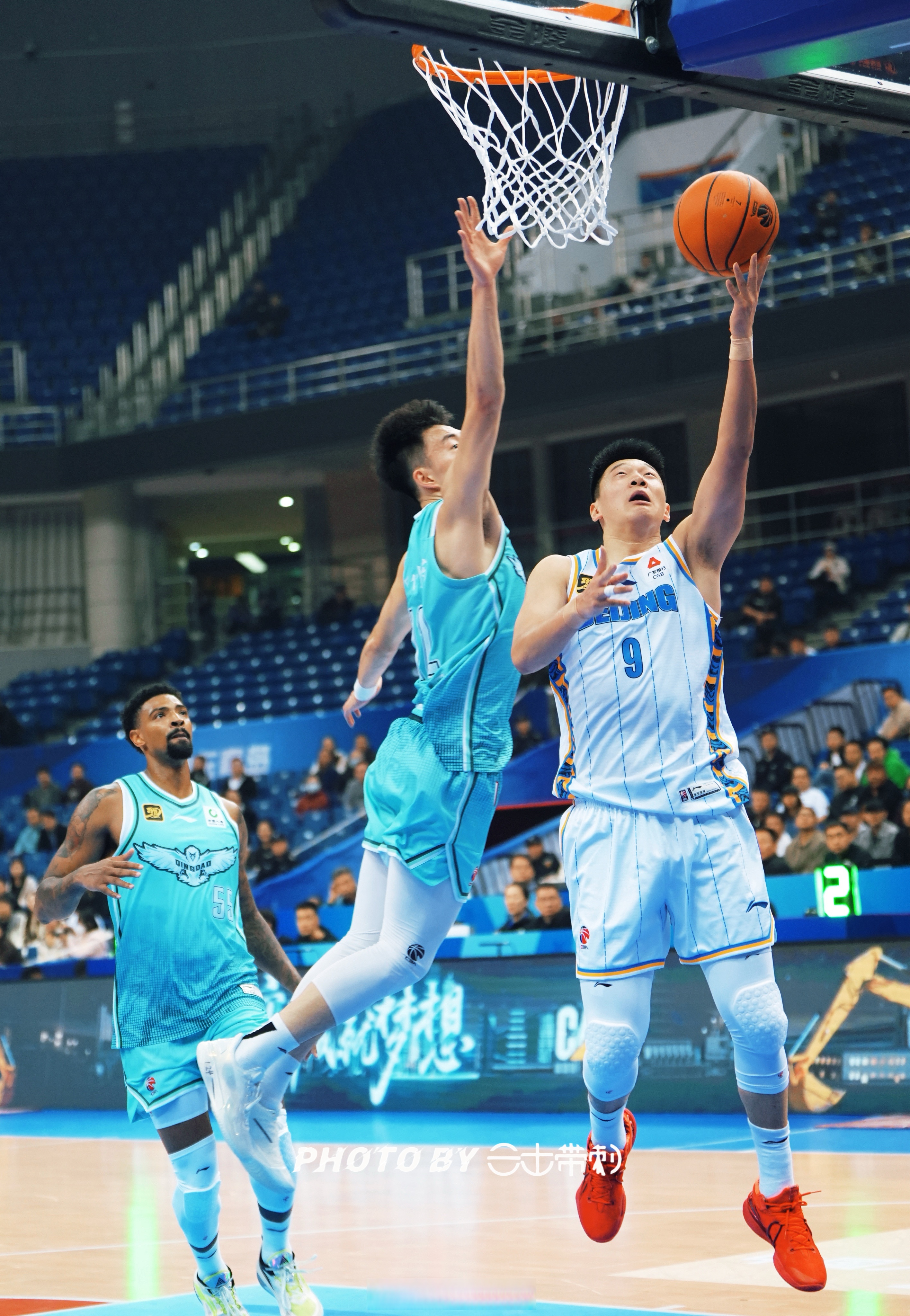 欢迎访问星空体育(XingKong Sports)官方下载页 风云突变广厦男篮集结日外线爆发风云突变山东男篮清晨防线松动，现场解说直呼：北京首钢赛后官宣签约